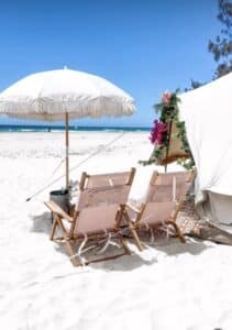 Proposal Picnic on North Stradbroke — by Helicopter (Straddie Tipis)